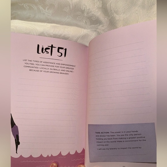 Moorea Seal 52 Lists For Bravery: Journaling Inspiration for Courage Resilience - Picture 7 of 9